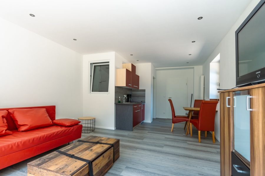Teilsanierte Ferienwohnung auf Rügen in Glowe - Beispiel Wohnzimmer